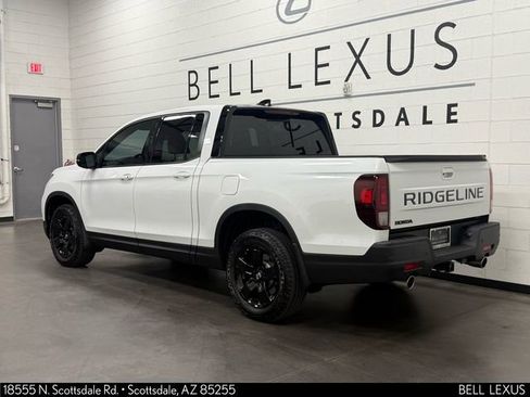 Used 2026 Honda Ridgeline Black Edition image 7