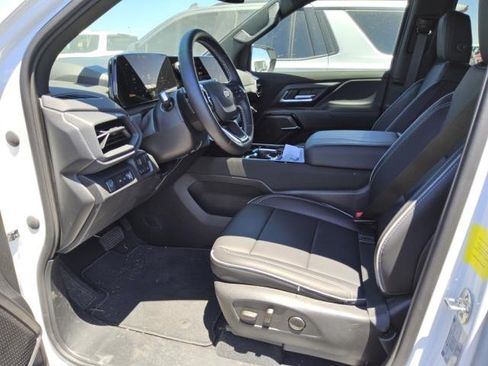 Used 2026 Chevrolet Silverado EV LT AWD/4WD image 14