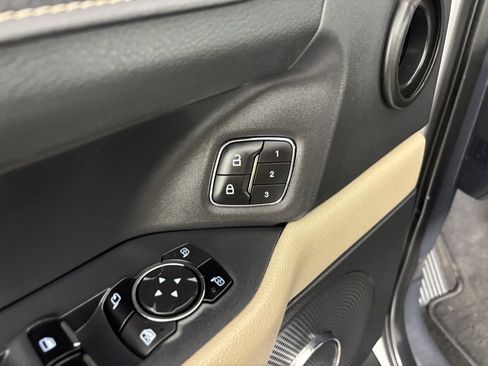 Used 2023 Ford Expedition Max XLT image 15