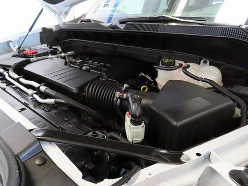 Used 2023 Chevrolet Silverado 1500 LT AWD/4WD image 40
