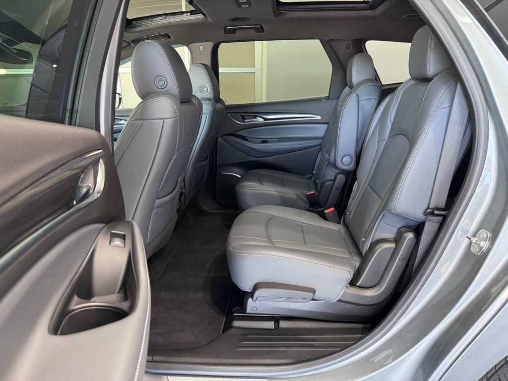 Certified 2023 Buick Enclave Essence w/ Experience Buick Package AWD/4WD image 9