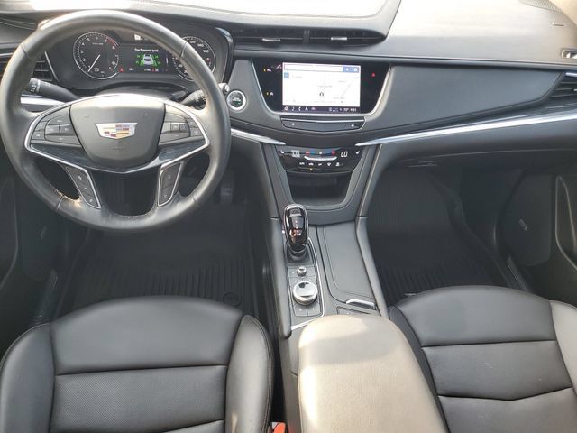 Certified 2024 Cadillac XT5 Premium Luxury w/ LPO, Floor Liner Package AWD/4WD image 29