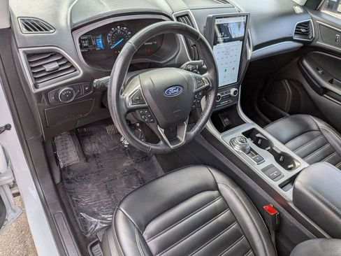 Used 2022 Ford Edge SEL image 15