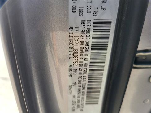 Used 2020 Jeep Cherokee Latitude Plus image 33