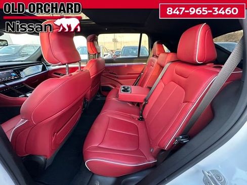 Used 2025 Jeep Wagoneer S Launch Edition image 14