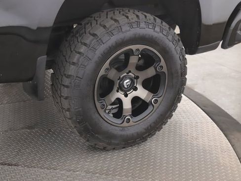 Used 2020 Chevrolet Silverado 1500 LT Trail Boss image 14