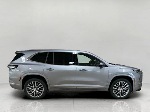 Used 2025 Buick Enclave Avenir w/ Super Cruise Package AWD/4WD image 48