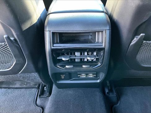 Certified 2023 Jeep Grand Cherokee Altitude image 16