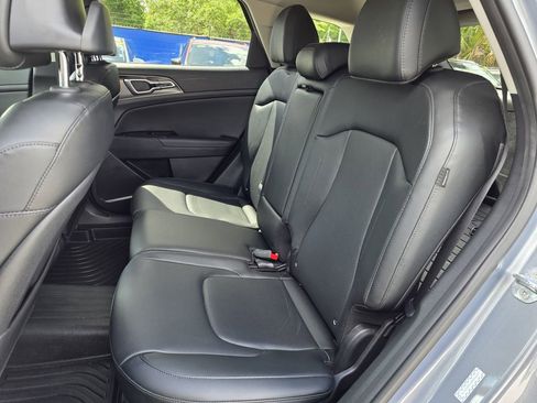 Used 2025 Kia Sportage EX FWD image 15