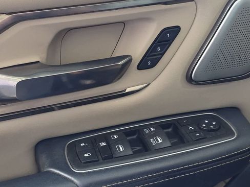 Used 2019 RAM 1500 Limited AWD/4WD image 15