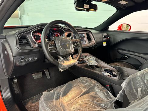 Used 2023 Dodge Challenger SRT Hellcat image 11