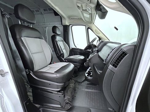 Used 2025 RAM ProMaster 2500 w/ Convenience Group FWD image 15