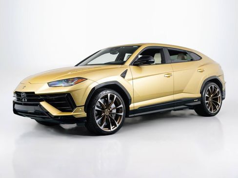 Used 2023 Lamborghini Urus S AWD/4WD image 3
