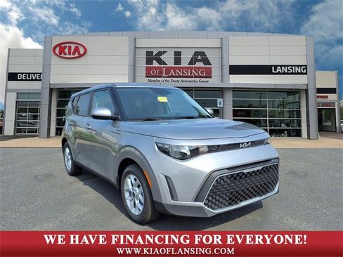 Used 2025 Kia Soul LX w/ LX Technology Package image 1