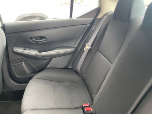 Used 2025 Nissan Sentra S FWD image 17