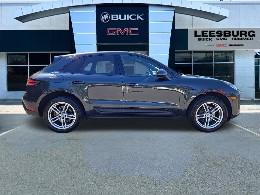 Used 2023 Porsche Macan AWD/4WD image 8