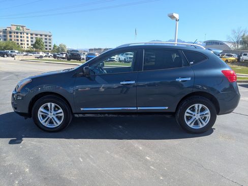 Used 2015 Nissan Rogue S w/ Convenience Package AWD/4WD image 2