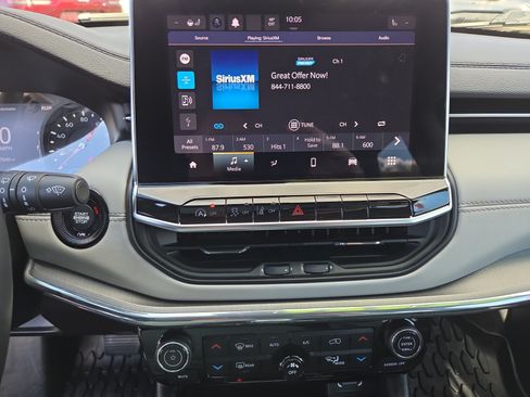 Certified 2022 Jeep Compass Limited AWD/4WD image 26