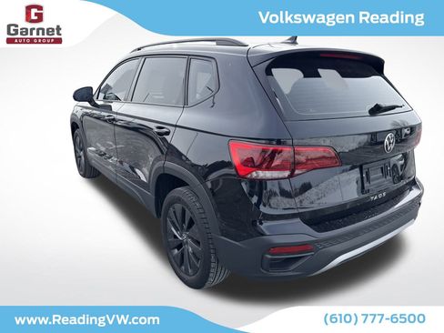 Certified 2024 Volkswagen Taos S image 3