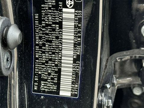 Used 2022 Toyota Corolla LE image 30