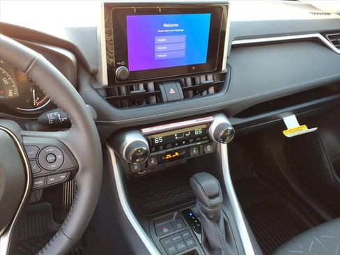 New 2025 Toyota RAV4 XLE image 17