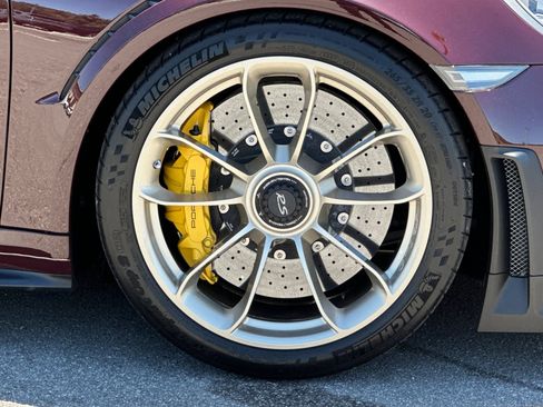 Used 2018 Porsche 911 GT2 RS RWD image 40
