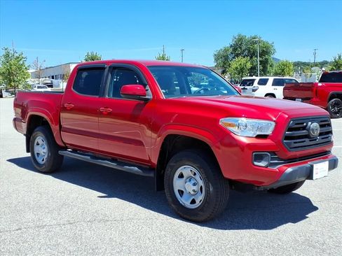 Certified 2019 Toyota Tacoma SR w/ SR Convenience Package AWD/4WD image 2