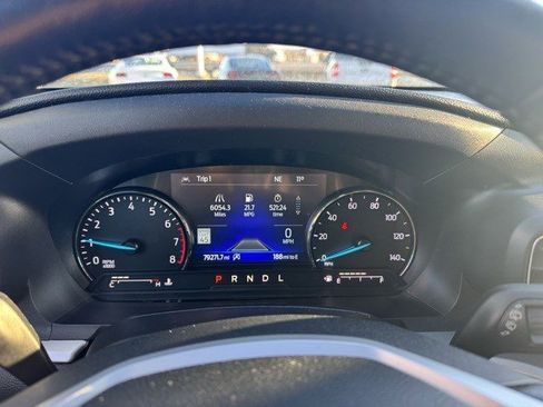 Used 2021 Ford Explorer XLT w/ Equipment Group 202A image 13