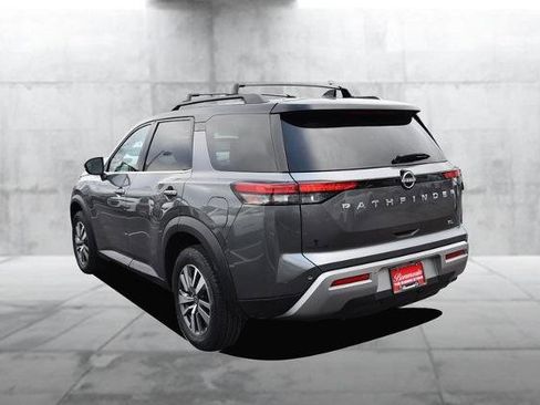 Certified 2023 Nissan Pathfinder SL image 7