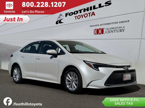 Certified 2026 Toyota Corolla XLE FWD image 1