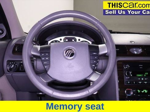 Used 2009 Mercury Sable Premier FWD image 17