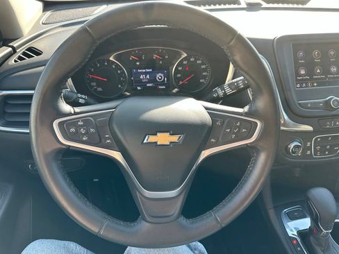 Used 2022 Chevrolet Equinox LT AWD/4WD image 14