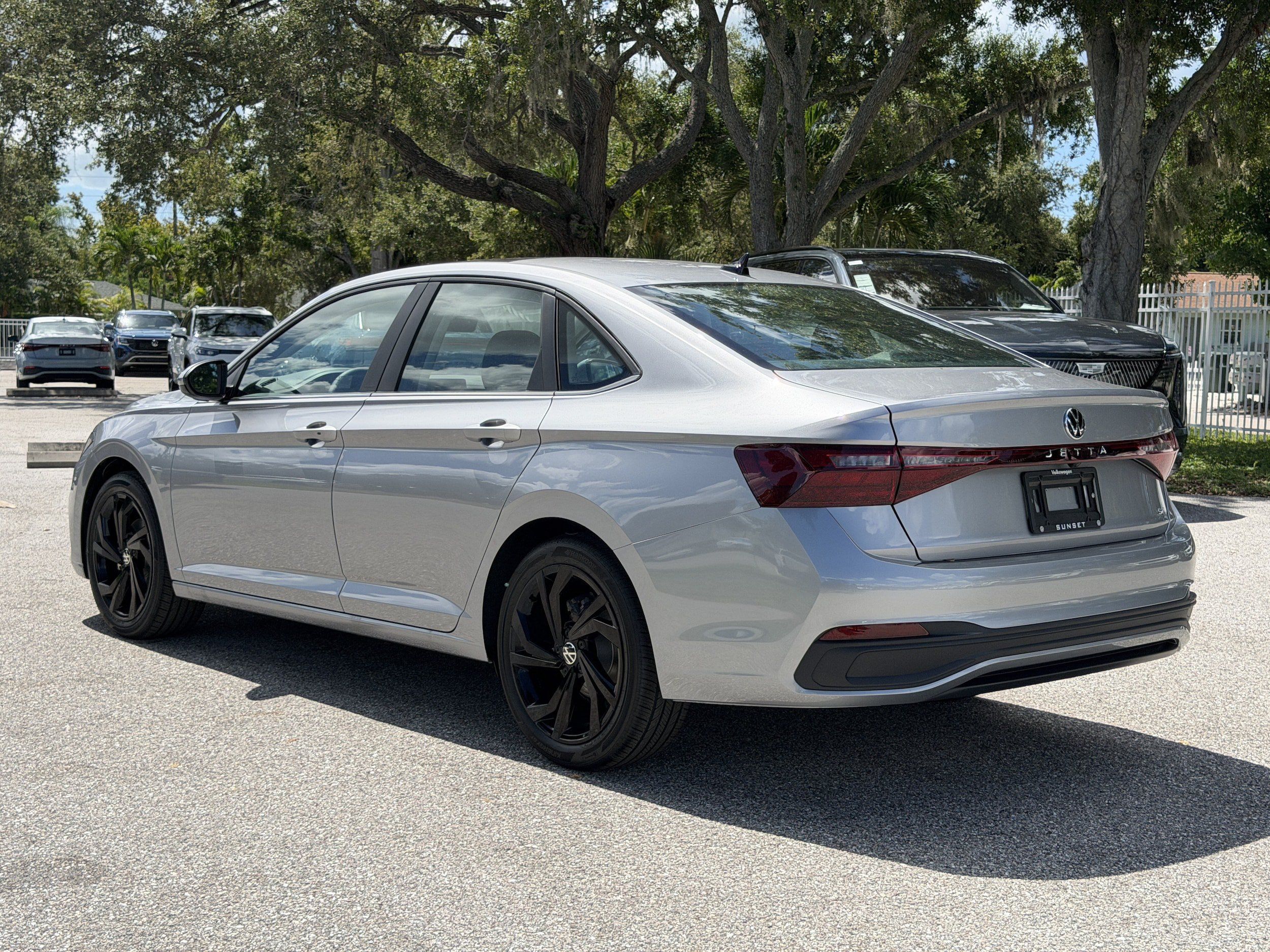 New 2027 Volkswagen Jetta SE FWD image 5