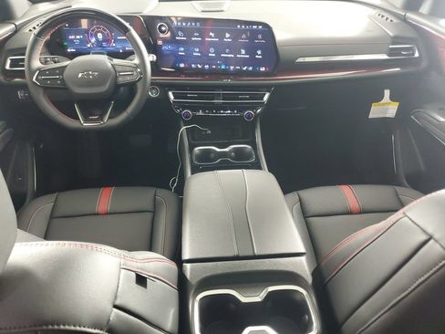 New 2026 Chevrolet Traverse RS w/ LPO, Floor Liner Package FWD image 19