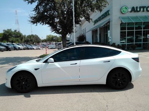 Used 2023 Tesla Model 3 Standard Range RWD image 10