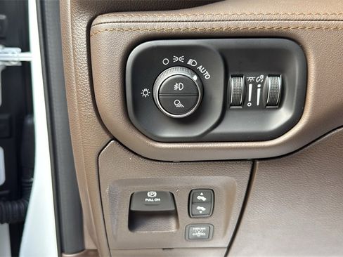 New 2026 RAM 1500 Limited image 18