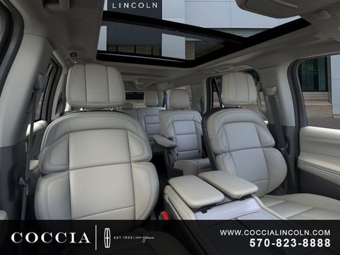 New 2026 Lincoln Navigator L Reserve AWD/4WD image 10