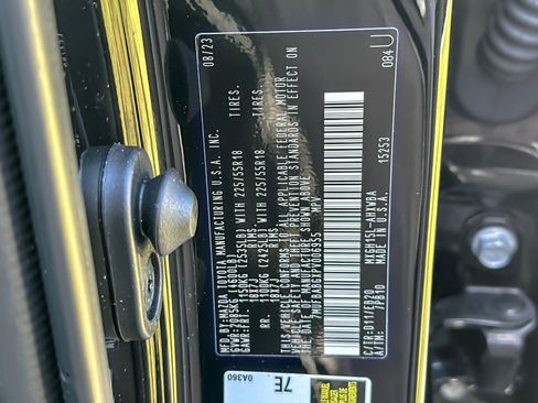 Used 2023 Toyota Corolla Cross AWD Hybrid w/ Convenience Package image 27