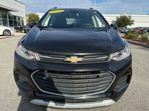 Used 2019 Chevrolet Trax LT w/ LT Convenience Package image 18