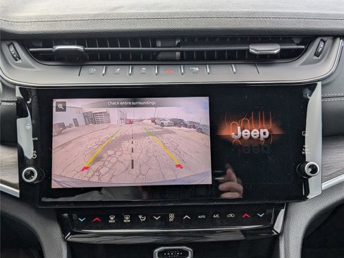 New 2026 Jeep Grand Cherokee Limited w/ Limited Altitude Package AWD/4WD image 23