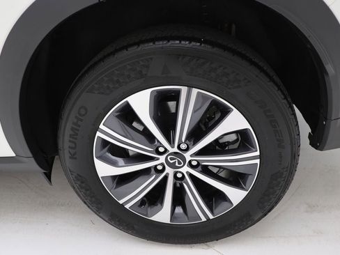 Used 2023 INFINITI QX60 Pure image 9