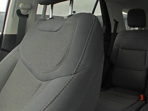 Used 2025 Ford Explorer Active RWD image 18