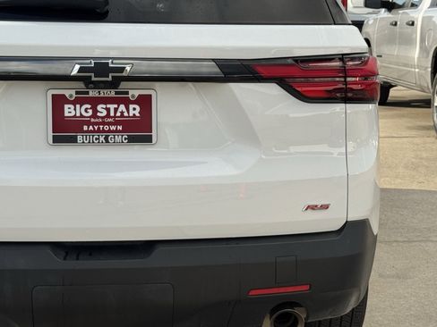 Used 2023 Chevrolet Traverse RS image 10