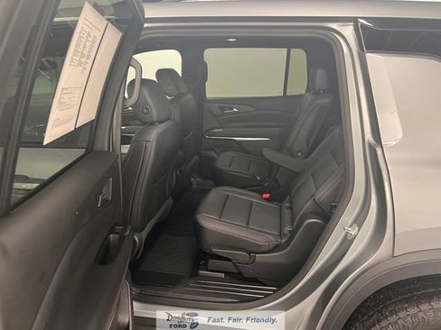 Used 2024 Chevrolet Traverse Z71 AWD/4WD image 31