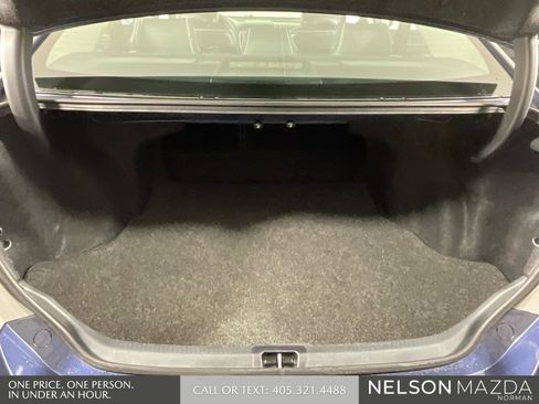 Used 2015 Toyota Camry XLE image 14