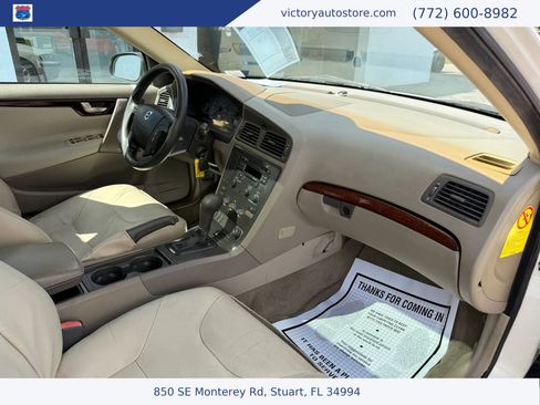 Used 2001 Volvo V70 2.4 FWD image 5