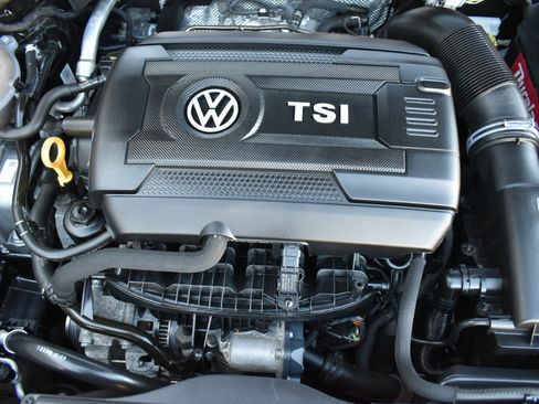 Used 2017 Volkswagen GTI S image 45