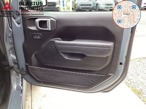 Used 2024 Jeep Wrangler Unlimited AWD/4WD image 63