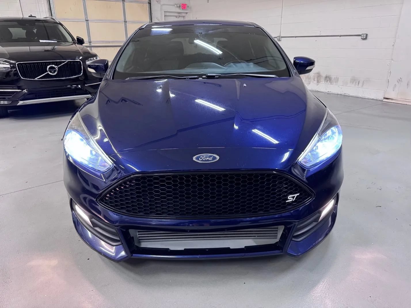 Used 2017 Ford Focus ST FWD image 8