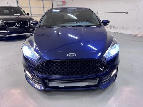 Used 2017 Ford Focus ST FWD image 8